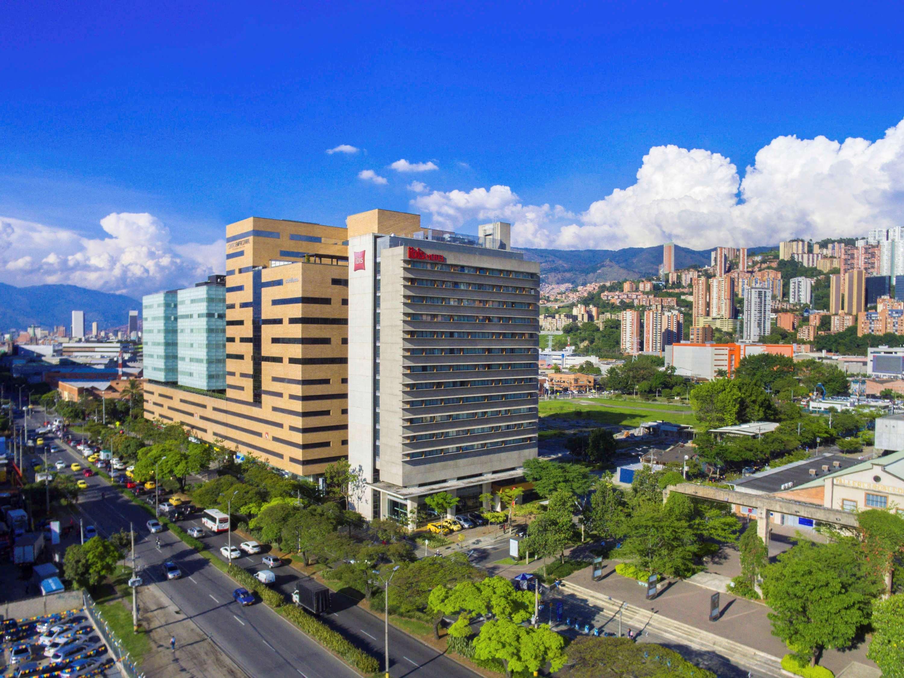 Ibis Medellin Hotel Екстериор снимка