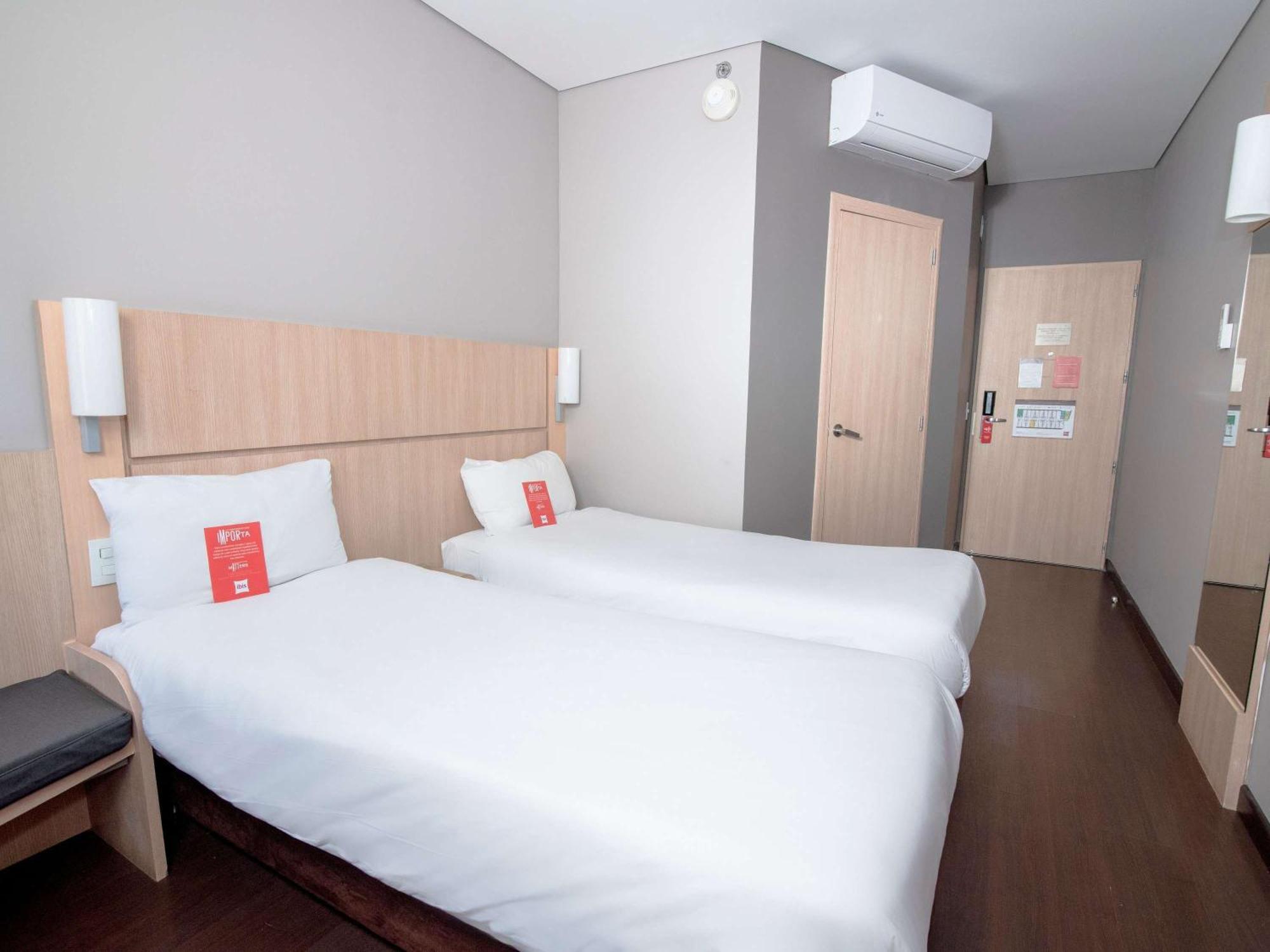 Ibis Medellin Hotel Екстериор снимка