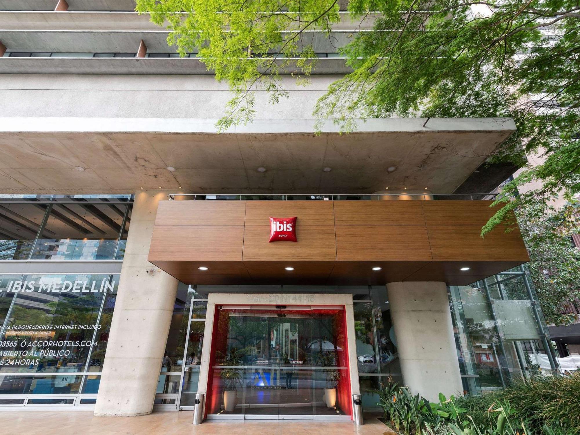 Ibis Medellin Hotel Екстериор снимка