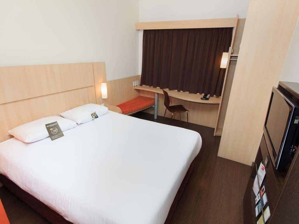 Ibis Medellin Hotel Стая снимка